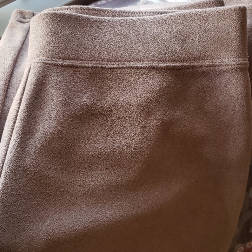 Pants - Picture 4 of 4
